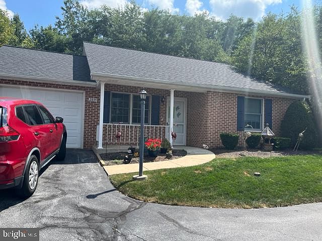 1st image of 2835 Carlisle Dr #8