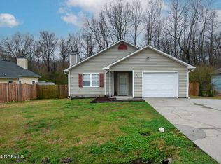 255 Pollard Dr, Jacksonville, NC 28540