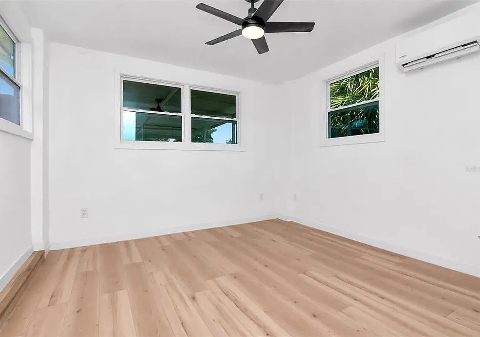 Newly Remodeled 3/2! — Photo 4