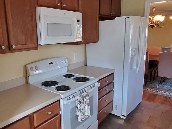 4th image of 101 Lawton Ln
