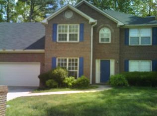 516 Pennybrook Ln, Stone Mountain, GA 30087