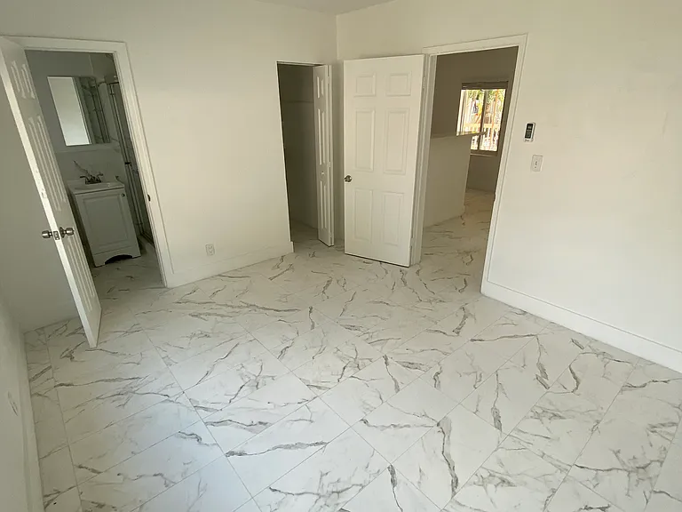 1632 NE 12th St #3 — Photo 12
