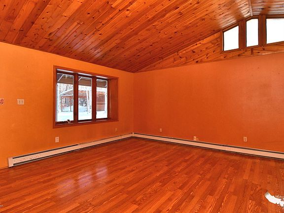 4th image of 2891 Horseshoe Way