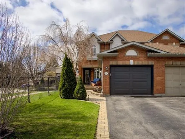 32 McClure Ct, Halton Hills, ON L7G 5X6