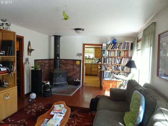 5th image of 39703 NE 216th Ave