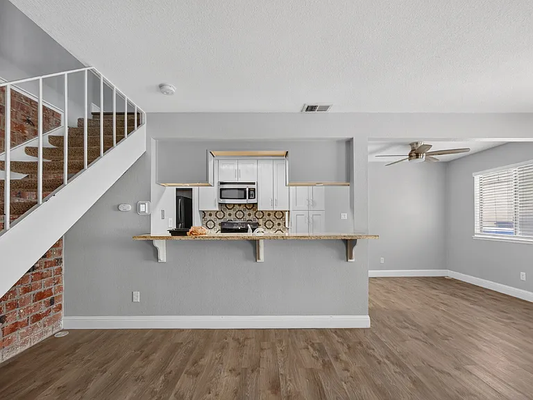 6252 Cavan Dr #3 — Photo 6