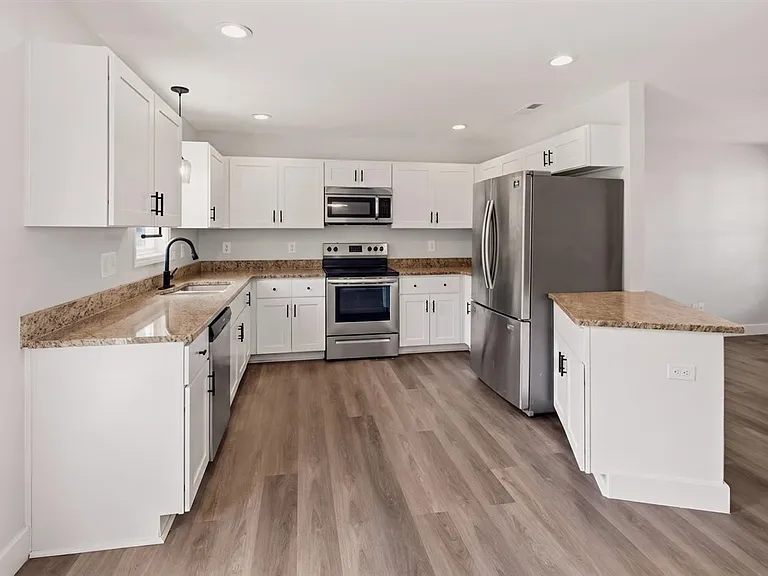 170 Starlight Dr — Photo 19