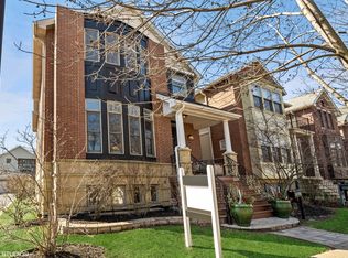 2431 W Bradley Pl, Chicago, IL 60618