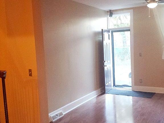 5th image of 2622 Livingston St