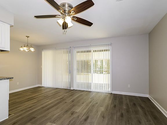 4th image of 3160 Hargrove Ln