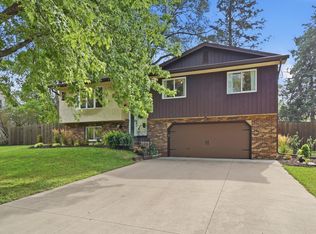 2262 Linwood Ave E, Maplewood, MN 55119