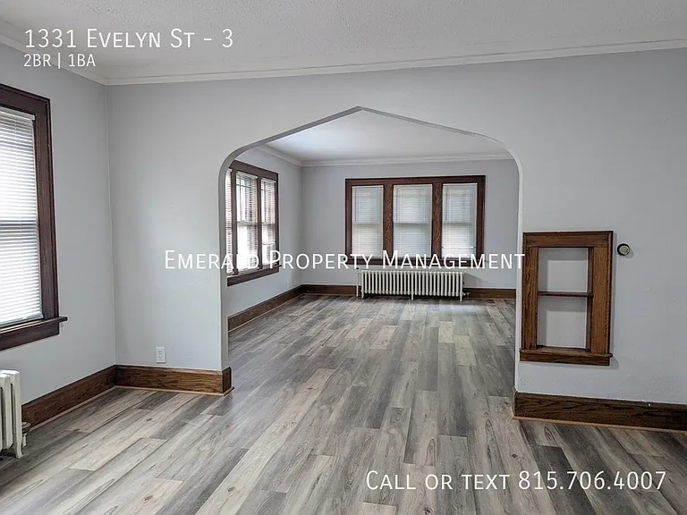1331 Evelyn St #3 — Photo 4