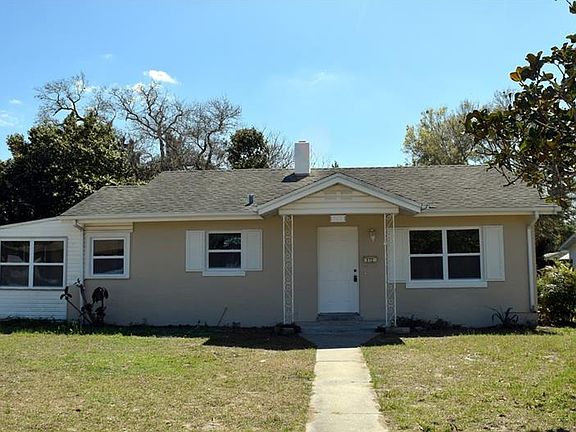 2nd image of 312 Avenue I SE