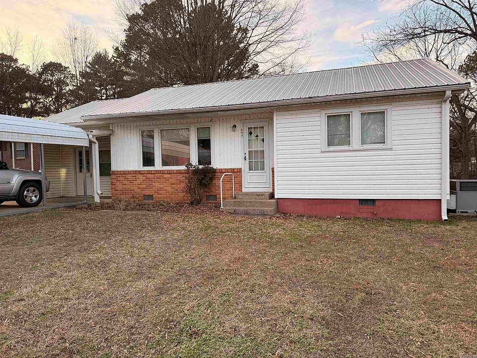 1st image of 677 Crestline Dr