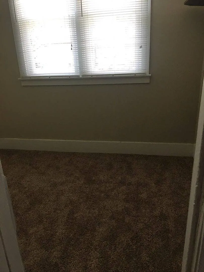 4422 9th Ave photo 1