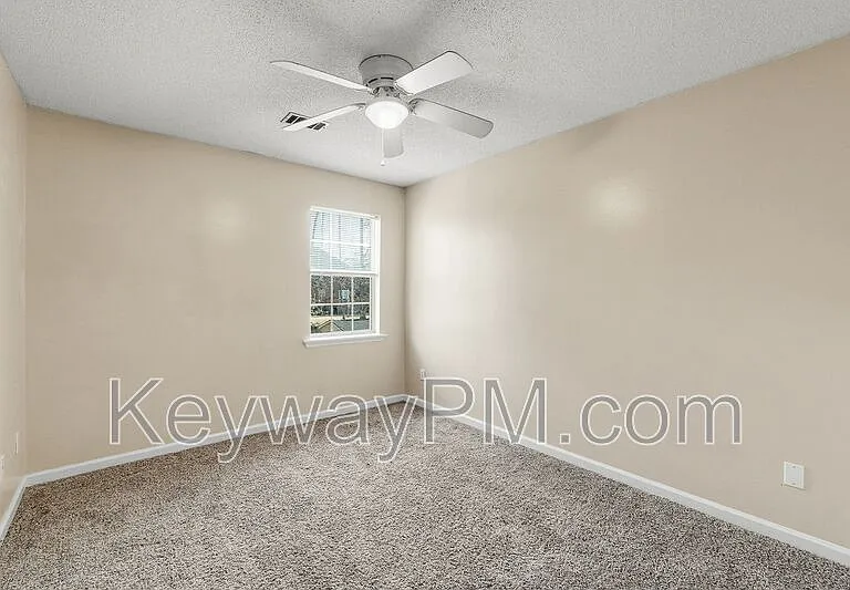 1063 Waltons Pass — Photo 23