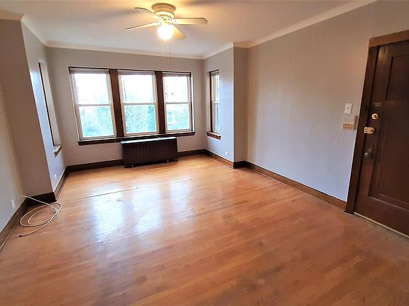 2nd image of 4741 N Hamlin Ave #2