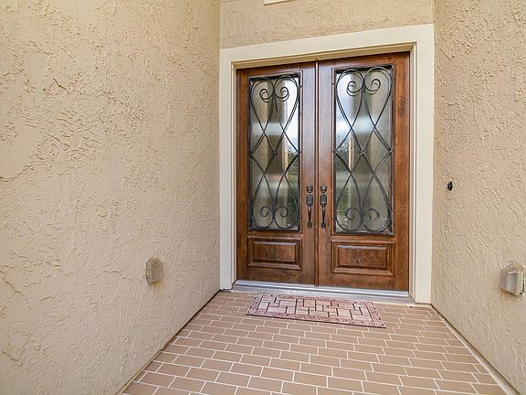 5th image of 6302 Kennedy Hills Ct