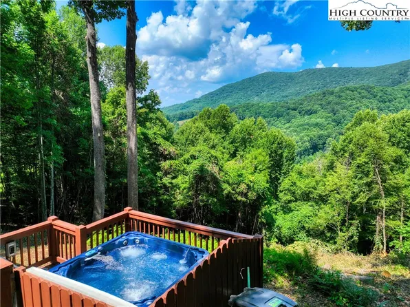 755 Chestnut Farms Road, West Jefferson, NC 28694