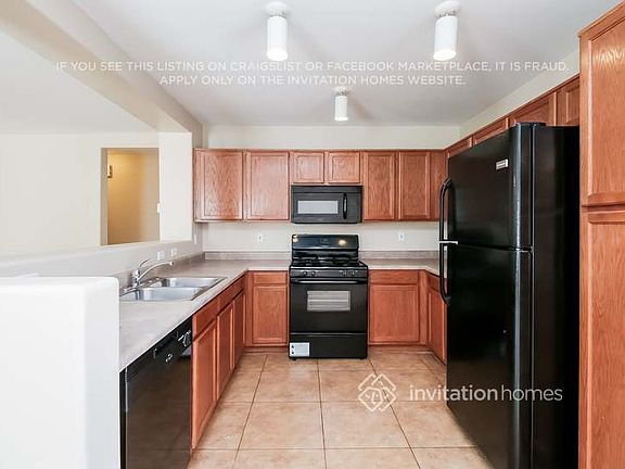 3rd image of 6050 W Pueblo Ave