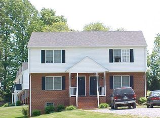 320 Breezewood Dr #C, Lynchburg, VA 24502