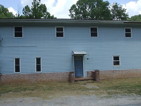 4th image of 211 Collins Dr