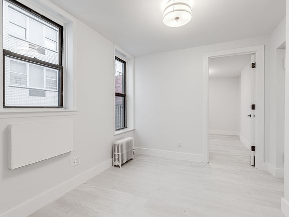 5th image of 305 E 75th St APT 23