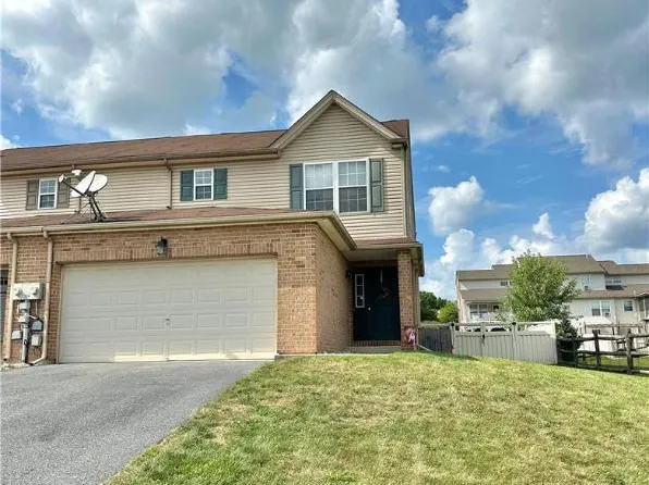 1126 Wynnewood Dr, Northampton, PA 18067