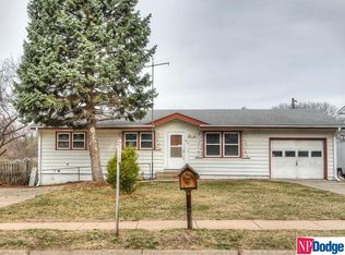 1512 Englewood Dr, Bellevue, NE 68005