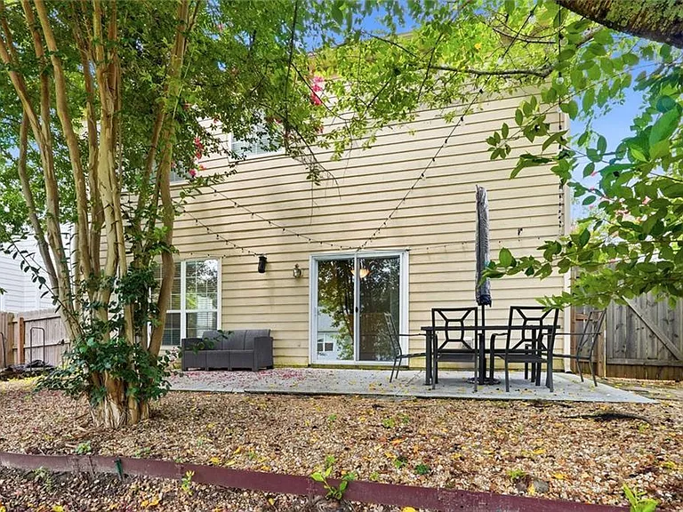 513 Stepney Ct SE — Photo 31