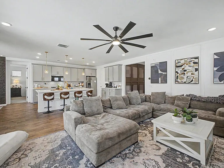 4329 W Nora Dr — Photo 9