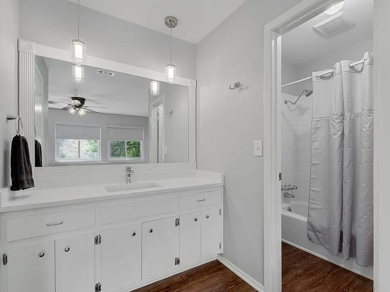 7902 Keneshaw Dr — Photo 24