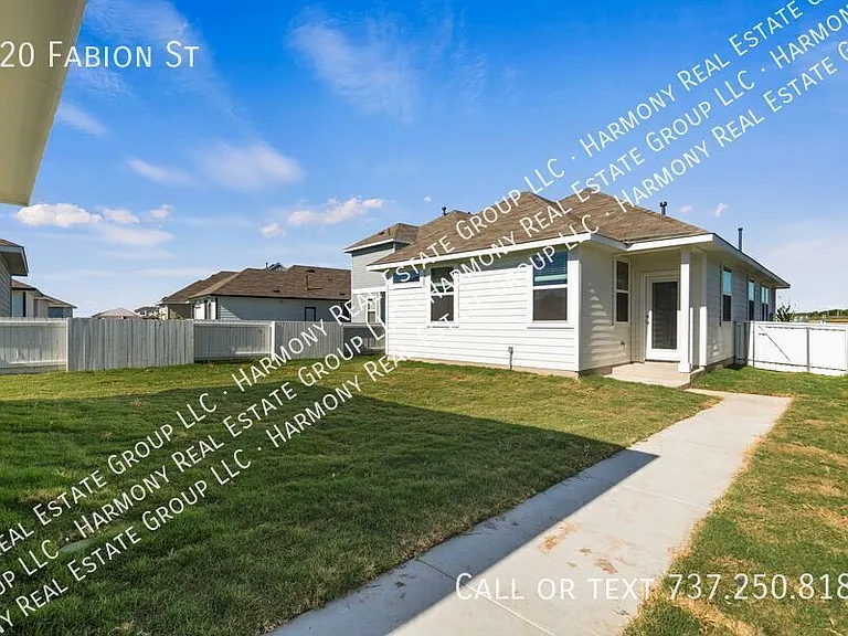 220 Fabion St — Photo 31