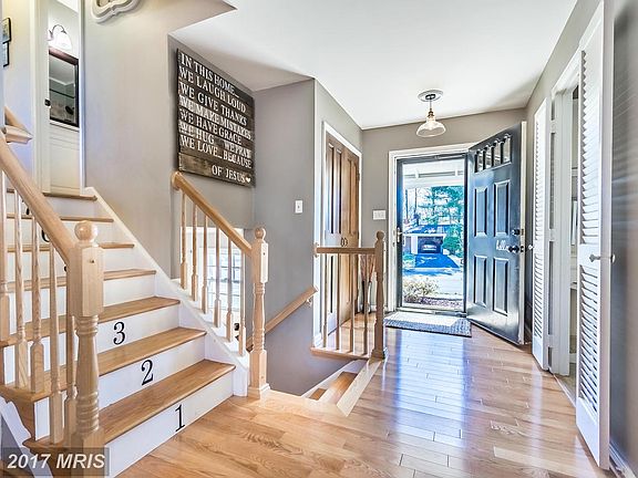 2nd image of 4727 Carterwood Dr