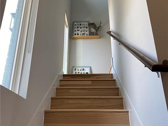 2nd image of 1302 Limelight Ln #26