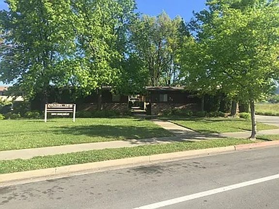 2nd image of 54 Grand Ave APT 08