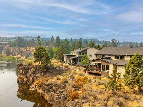 2536 Rippling River Ct, Bend, OR 97703