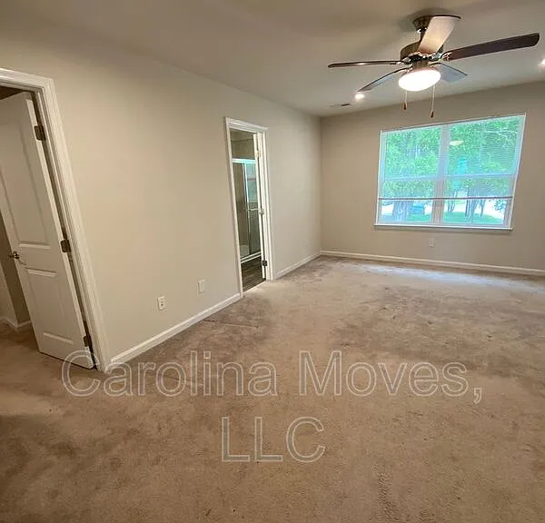 8 Willomere Way — Photo 14