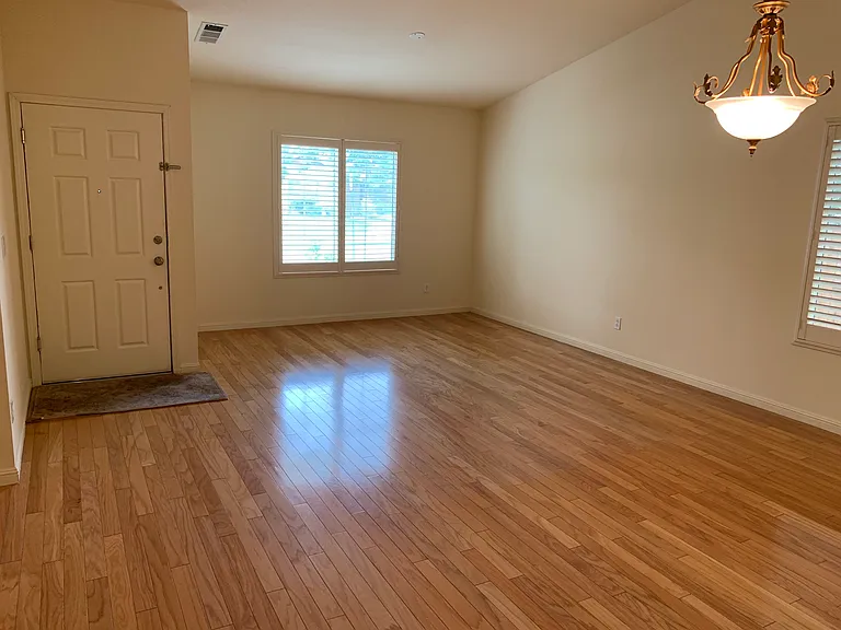 686 Agostini Cir — Photo 8