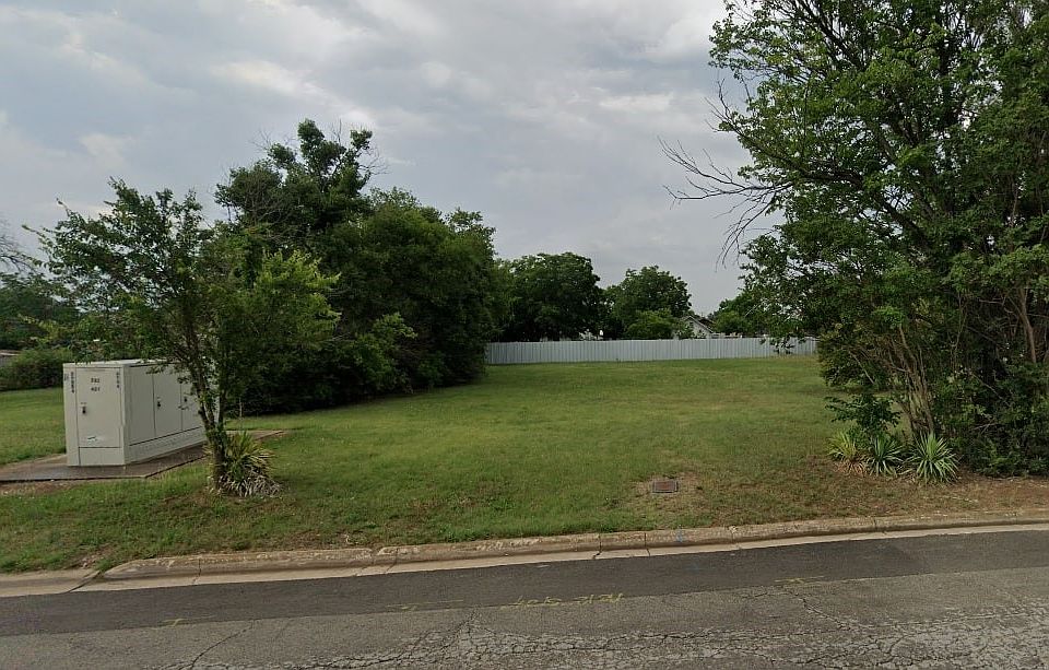 1st image of 407 W Enon Ave