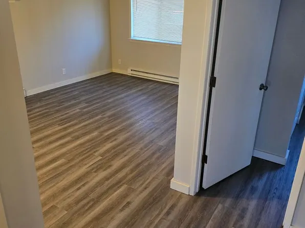 Sommerset Apartments