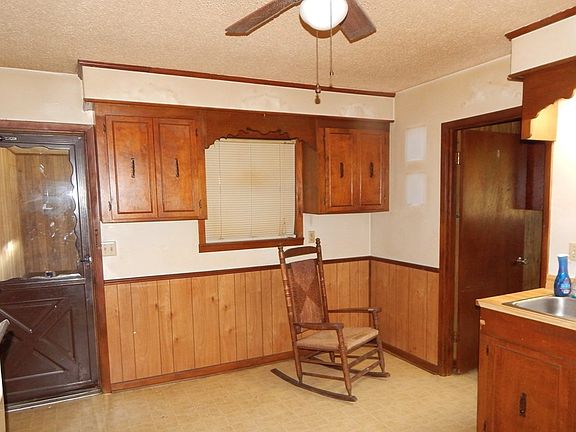 4th image of 1349 Dyess Bridge Rd