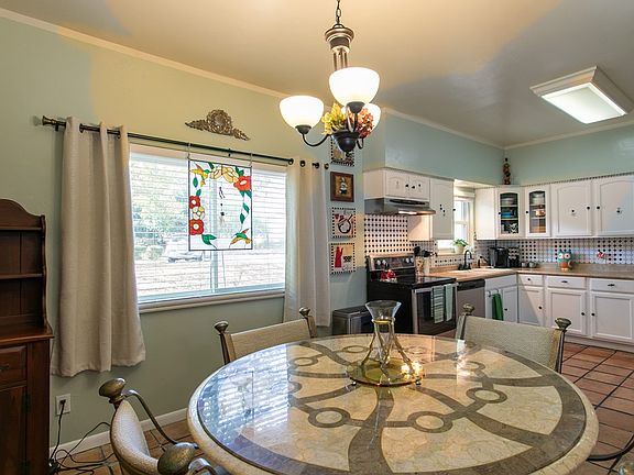 5th image of 541 Sand Bend Dr APT D