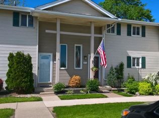 4709 Tuscarora Rd, Niagara Falls, NY 14304