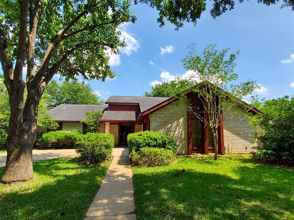 1st image of 2831 River Birch Dr