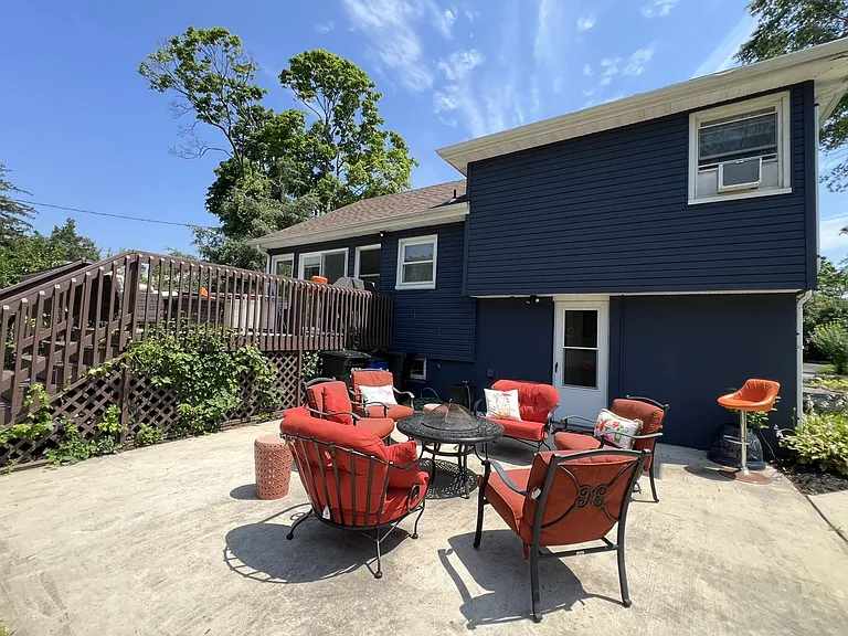 370 Macarthur Ave — Photo 30