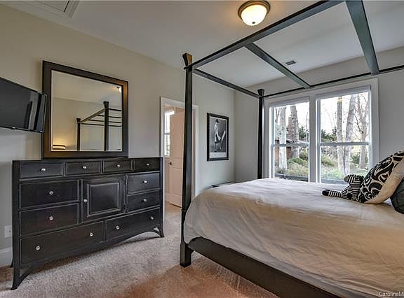 5th image of 8106 Mountain Shore Dr