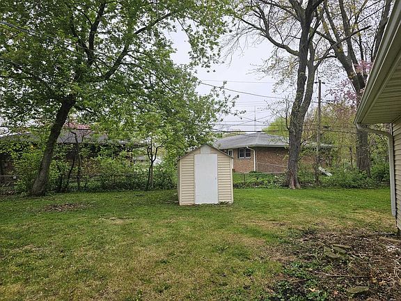 5th image of 2411 Jonathan Ave
