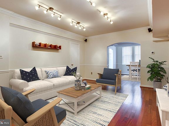 3rd image of 1724 N Queens Ln #3