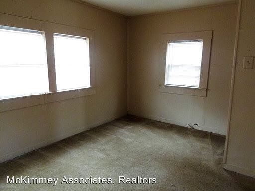 4th image of 201 1/2 Parkview Dr